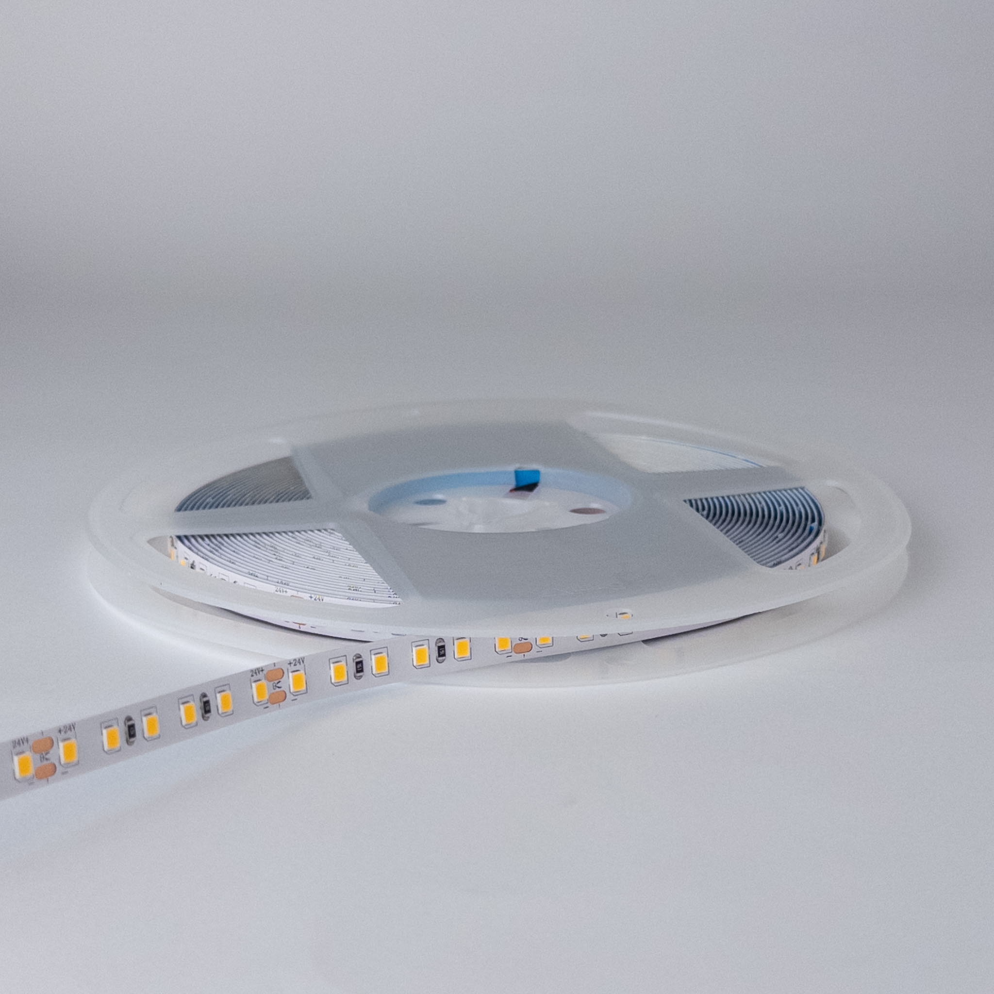 24V, LED TRAKA 2835/120, 10W, 3000k, IP20 | LEDTRAKE
