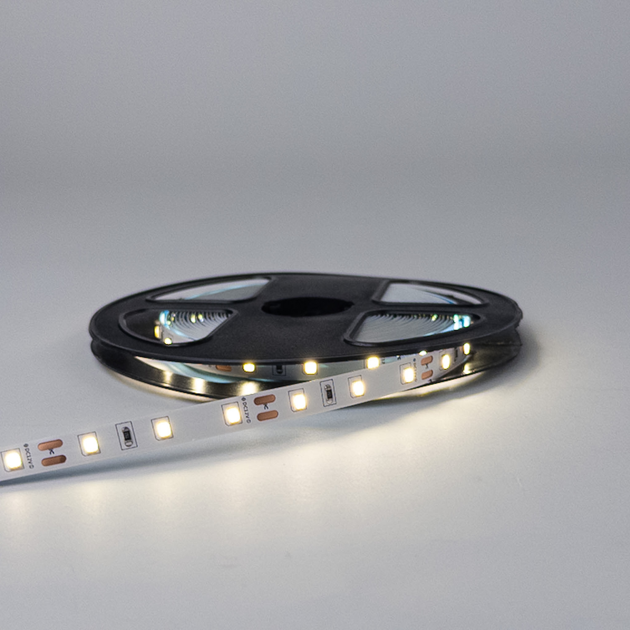 12V, LED TRAKA A, 3528/60, 4.8W, 4000K, IP20 - Слика 2