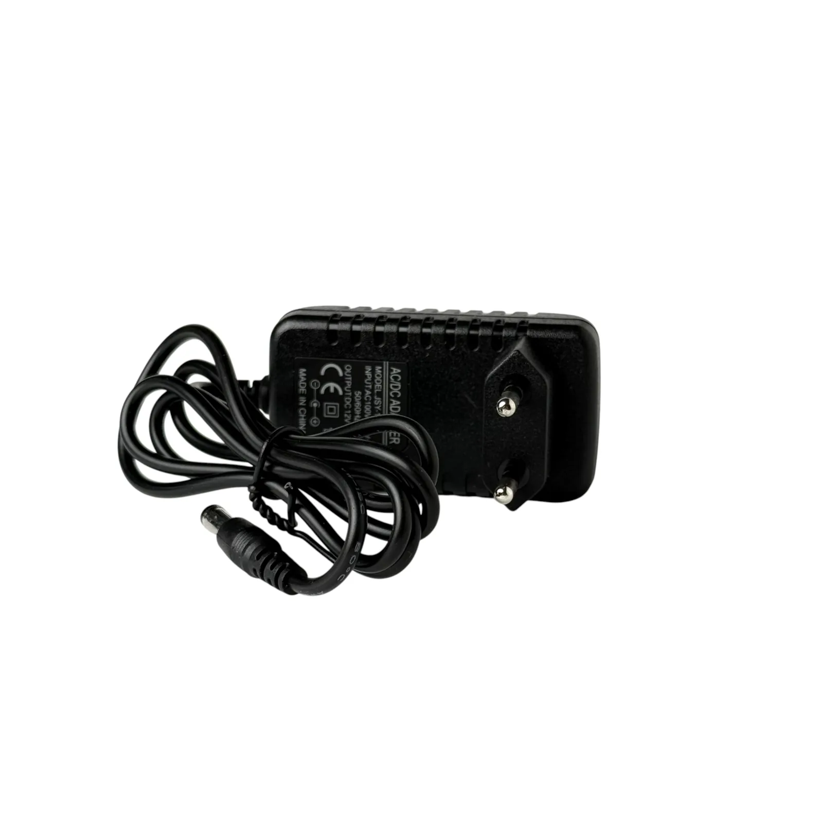 Adapter 12V 1A od 12 W sa EU utikačem na kućištu i namotanim kablom sa DC utikačem