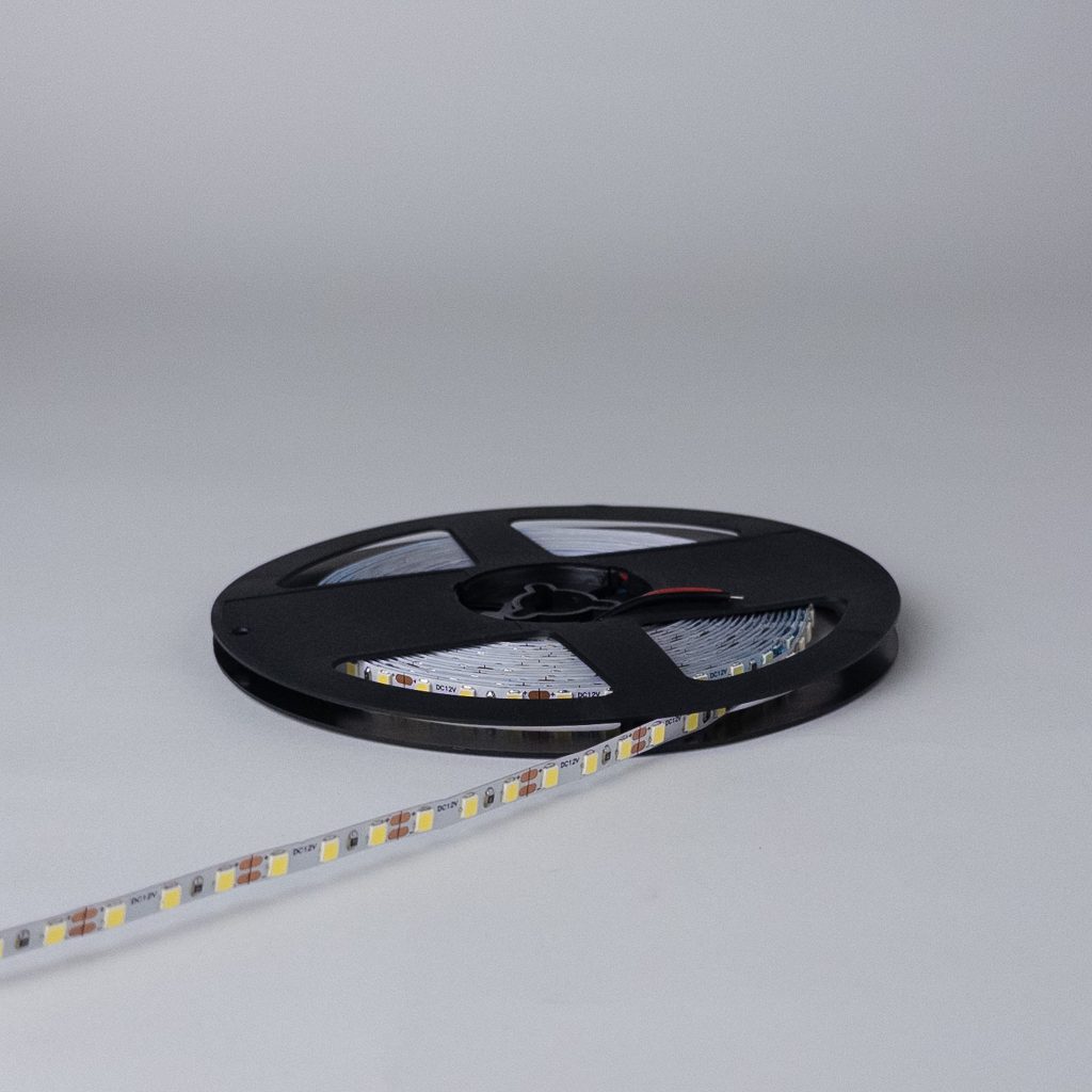 Slim LED traka 6000K, uska linija od 5mm | Ledtrake.rs