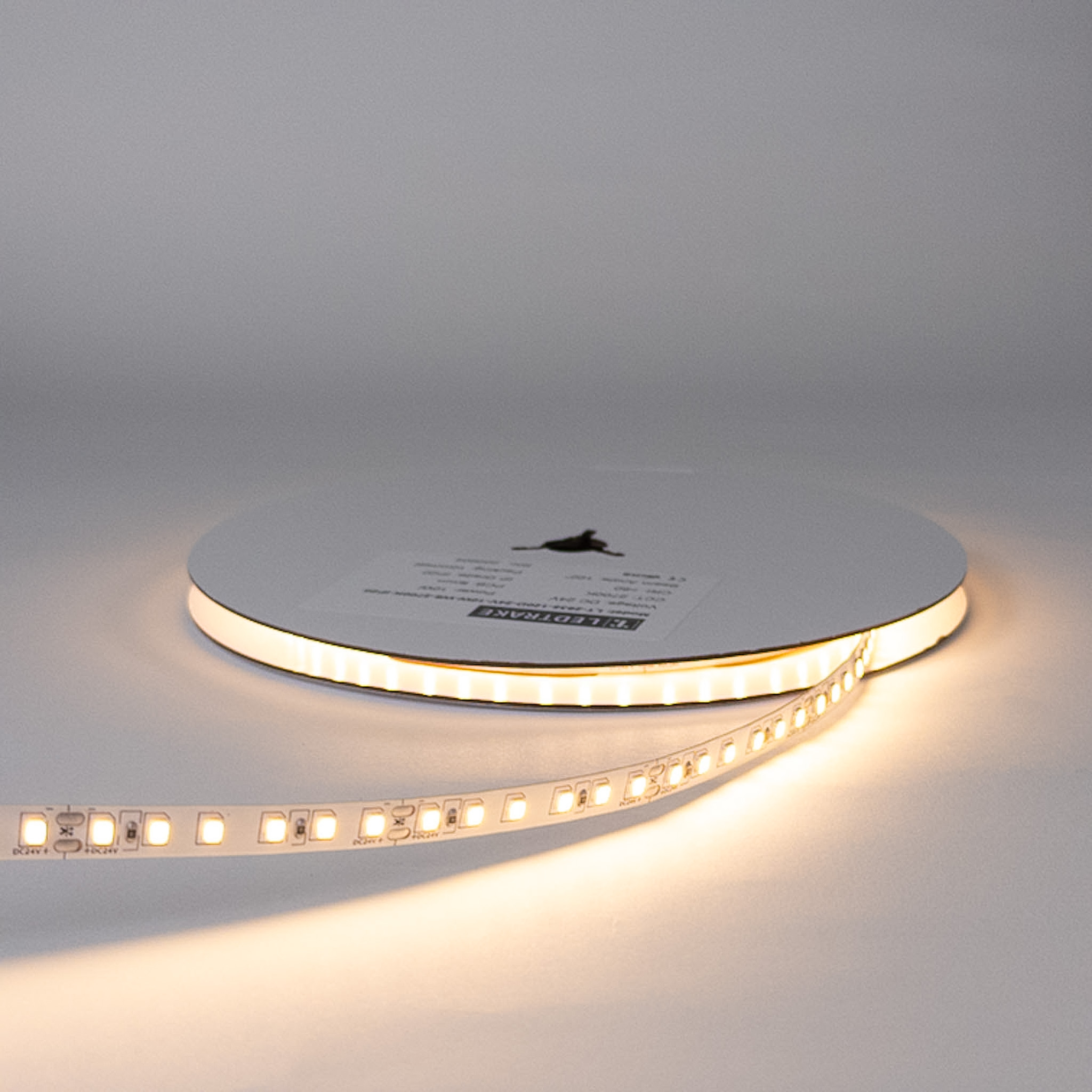 24V, LED TRAKA 2835/120, 2700K, 10W, IP20 | LEDTRAKE