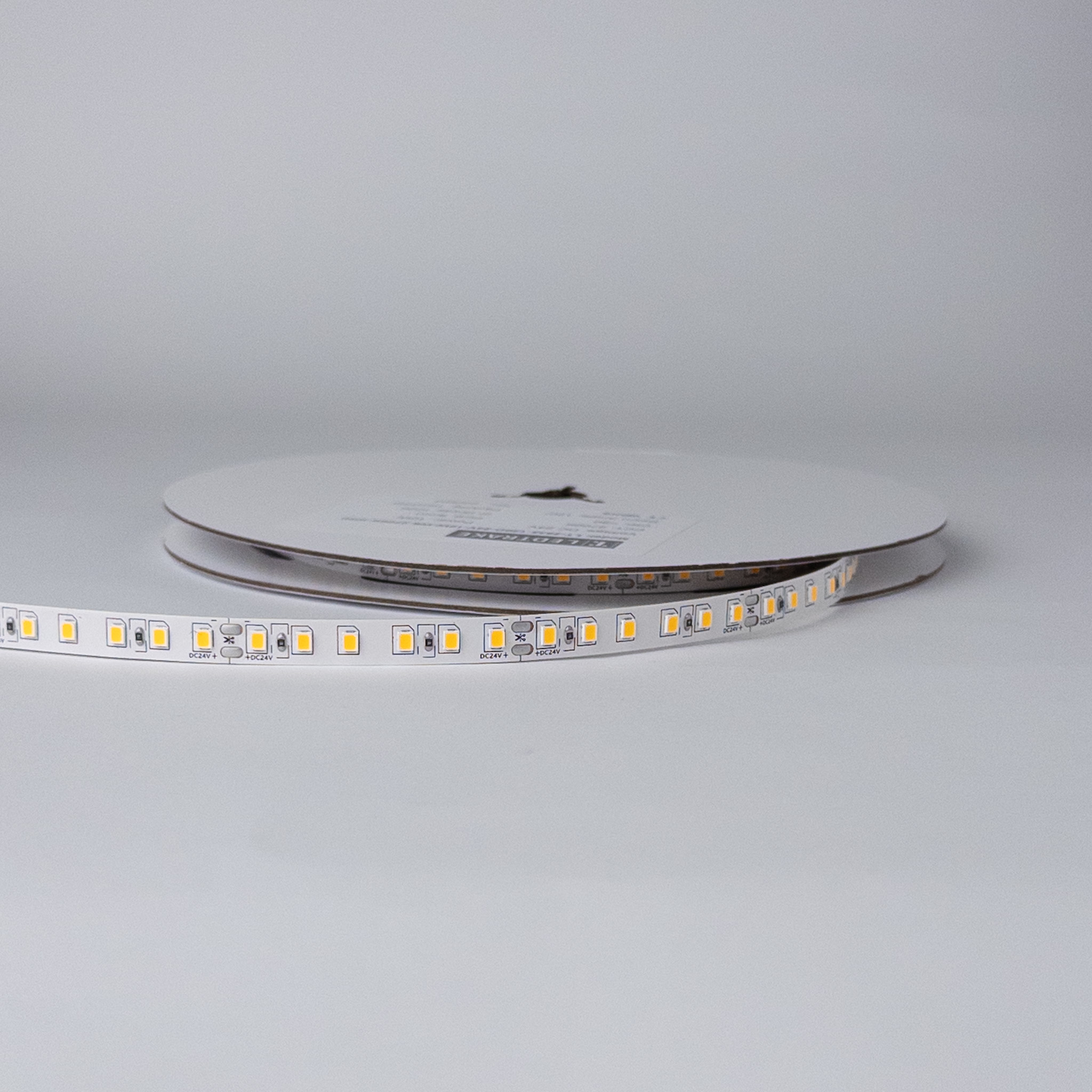 24V, LED TRAKA 2835/120, 2700K, 10W, IP20 | LEDTRAKE