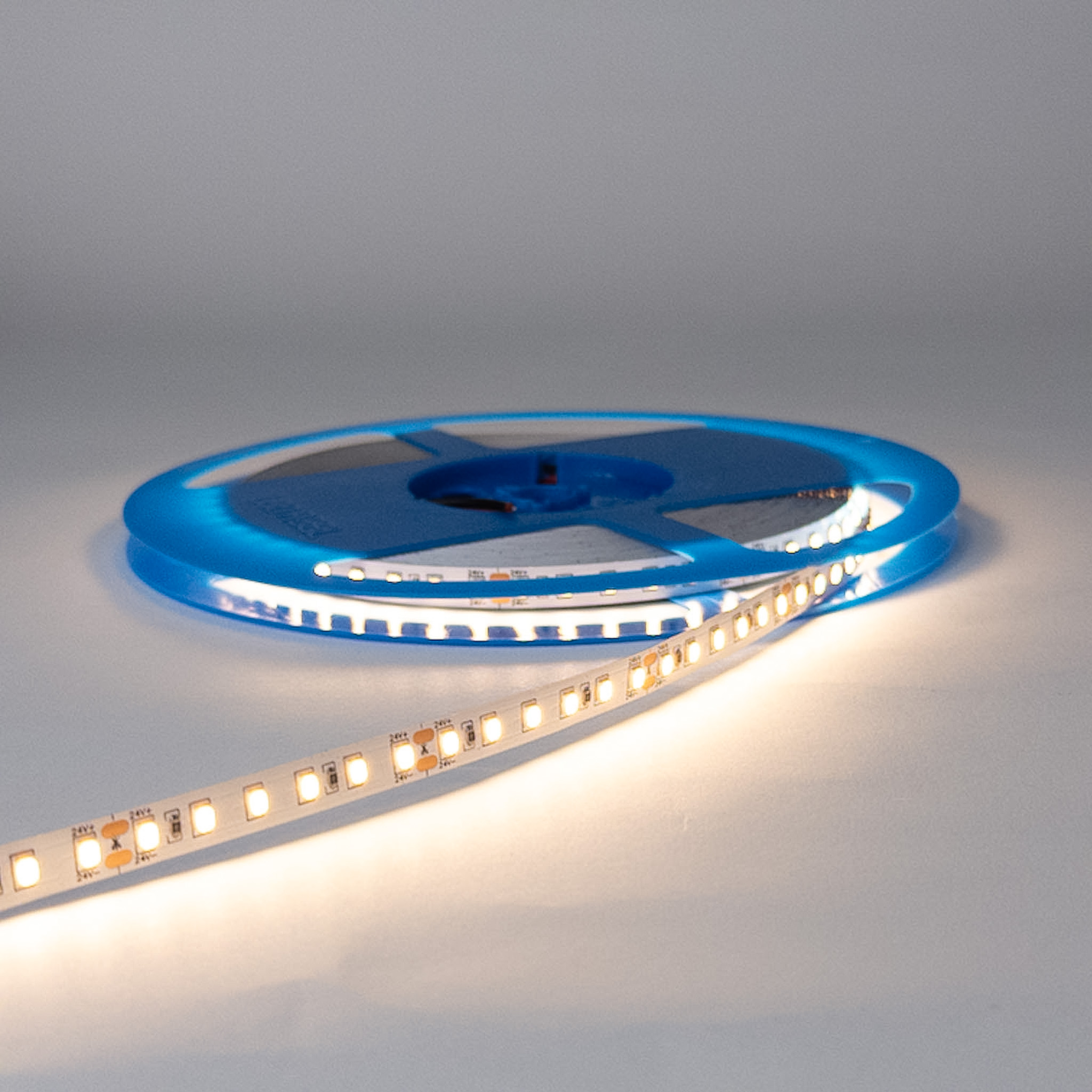 24V, LED TRAKA 2835/120, 3000K, 10W, CRI95, IP20 - Слика 2