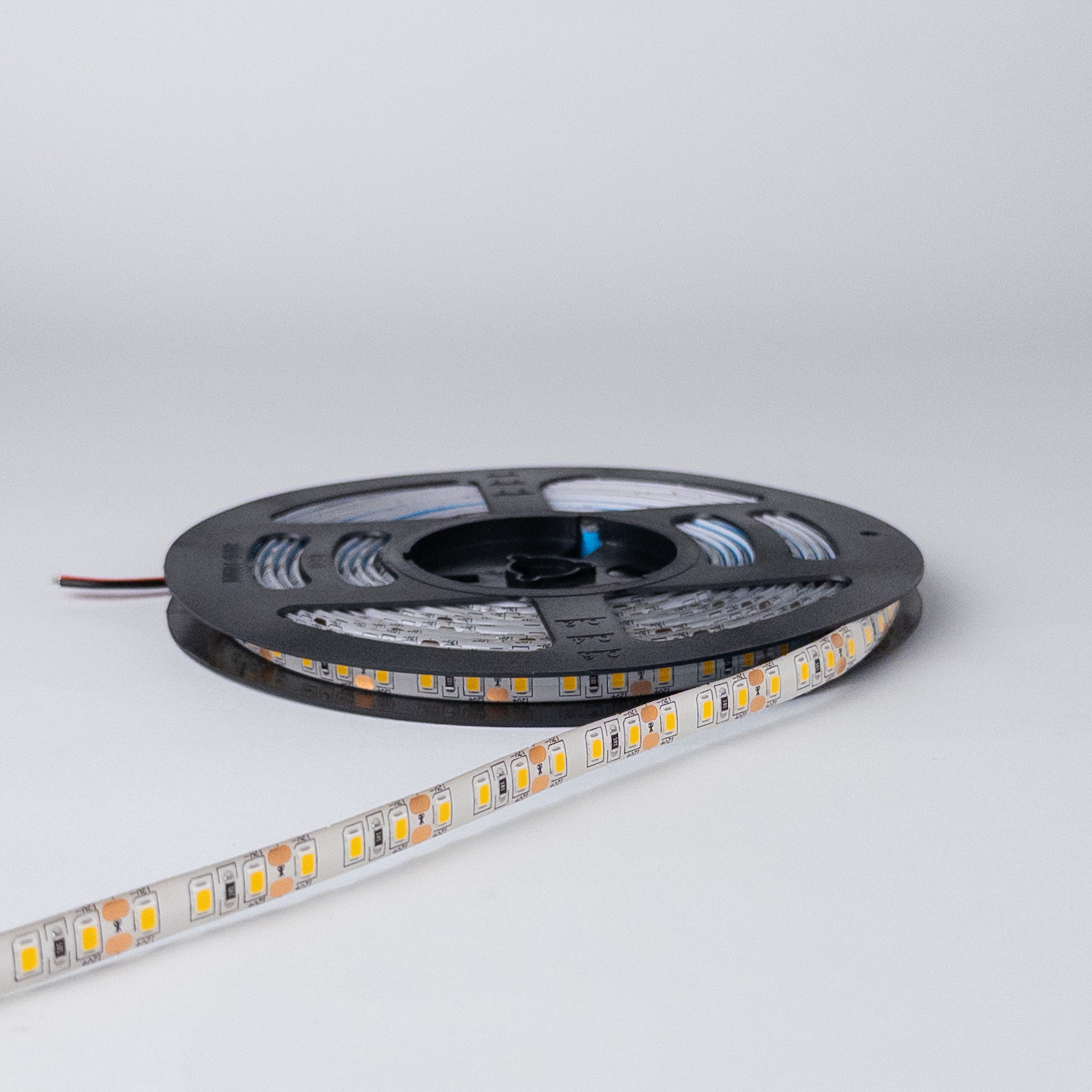 LED traka 2200K 10W IP44 za natkriven prostor | Ledtrake.rs