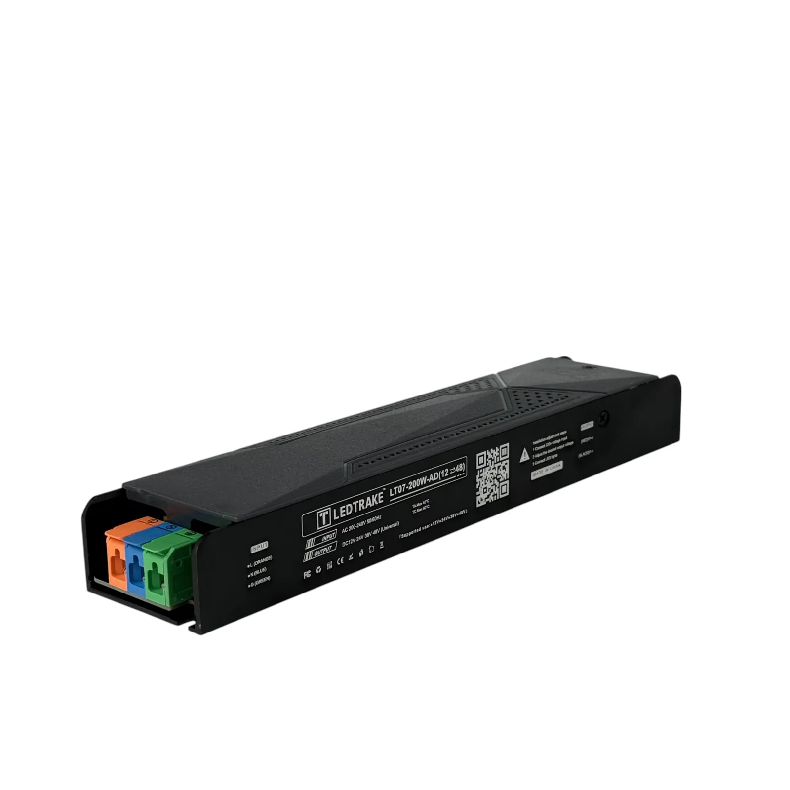 Natpis LT07-200W-AD sa ulazom AC 200–240 V i mrežne stezaljke u narandžastoj, plavoj i zelenoj boji